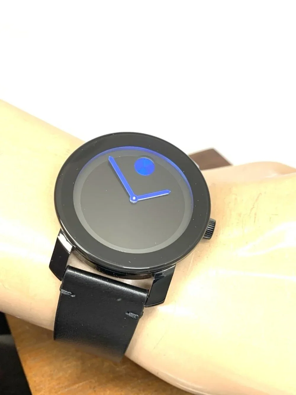 Movado Men's Watch 3600307 Bold Black Blue Dial Swiss Quartz Leather Band 42mm